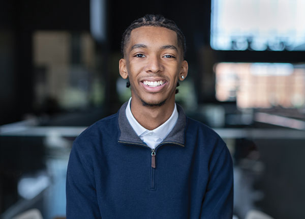 Jaylen Grant, a UHart Scholar of Excellence