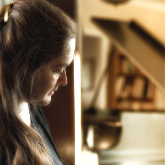 Martha Summa-Chadwick at piano