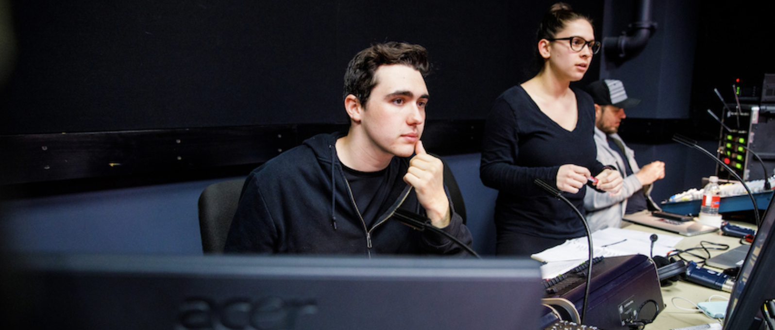 Stage management behind the scene