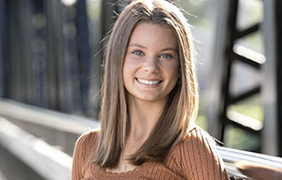 Lily Turmel Headshot