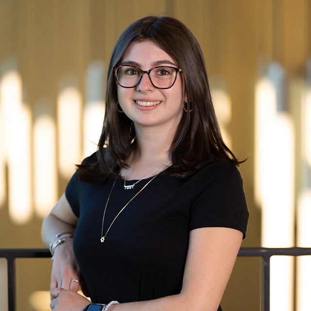 Aleia Garfinkel headshot