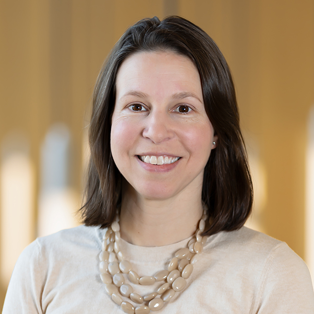 Lindsay Buckner headshot