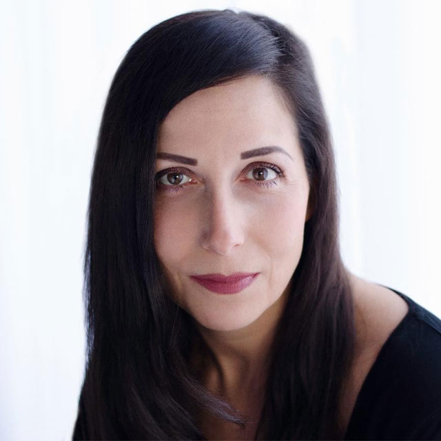 Catherine Meredith headshot