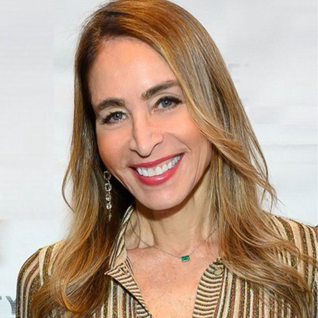 Leslie Cober headshot