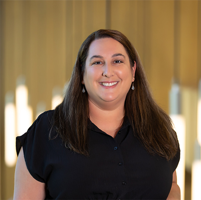 Lisa Langsner headshot