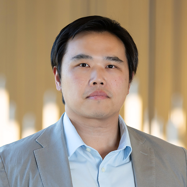 Xin Ye headshot