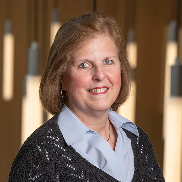 Diane Purcell headshot