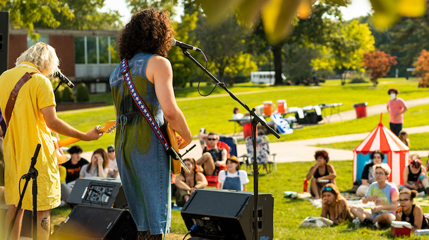 site://Giving Site/_images/naming-opps-images/naming-opp-redtail-large.jpg