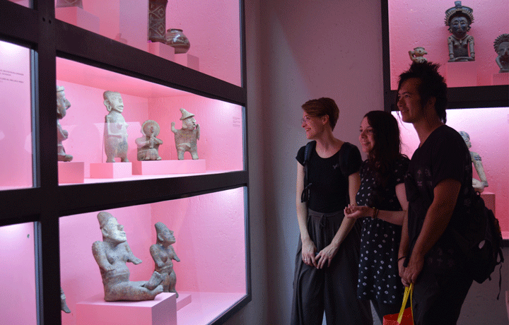 Nomad MFA students exploring the Tamayo Museum in Oaxaca, Mexico