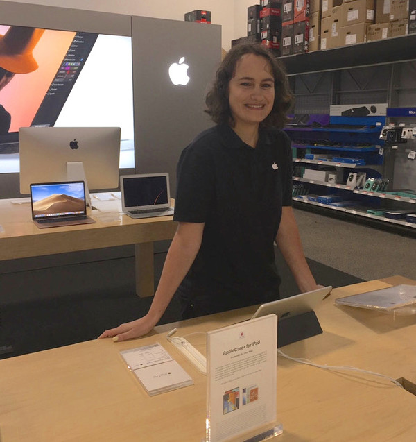 Maggie Piotrowski at Apple.