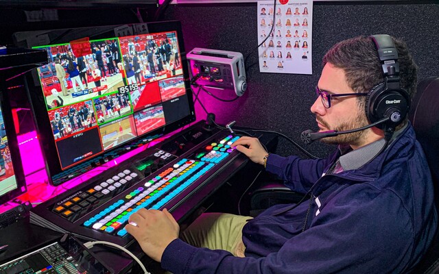 Ryan Kelsey working in mobile sports studio. 