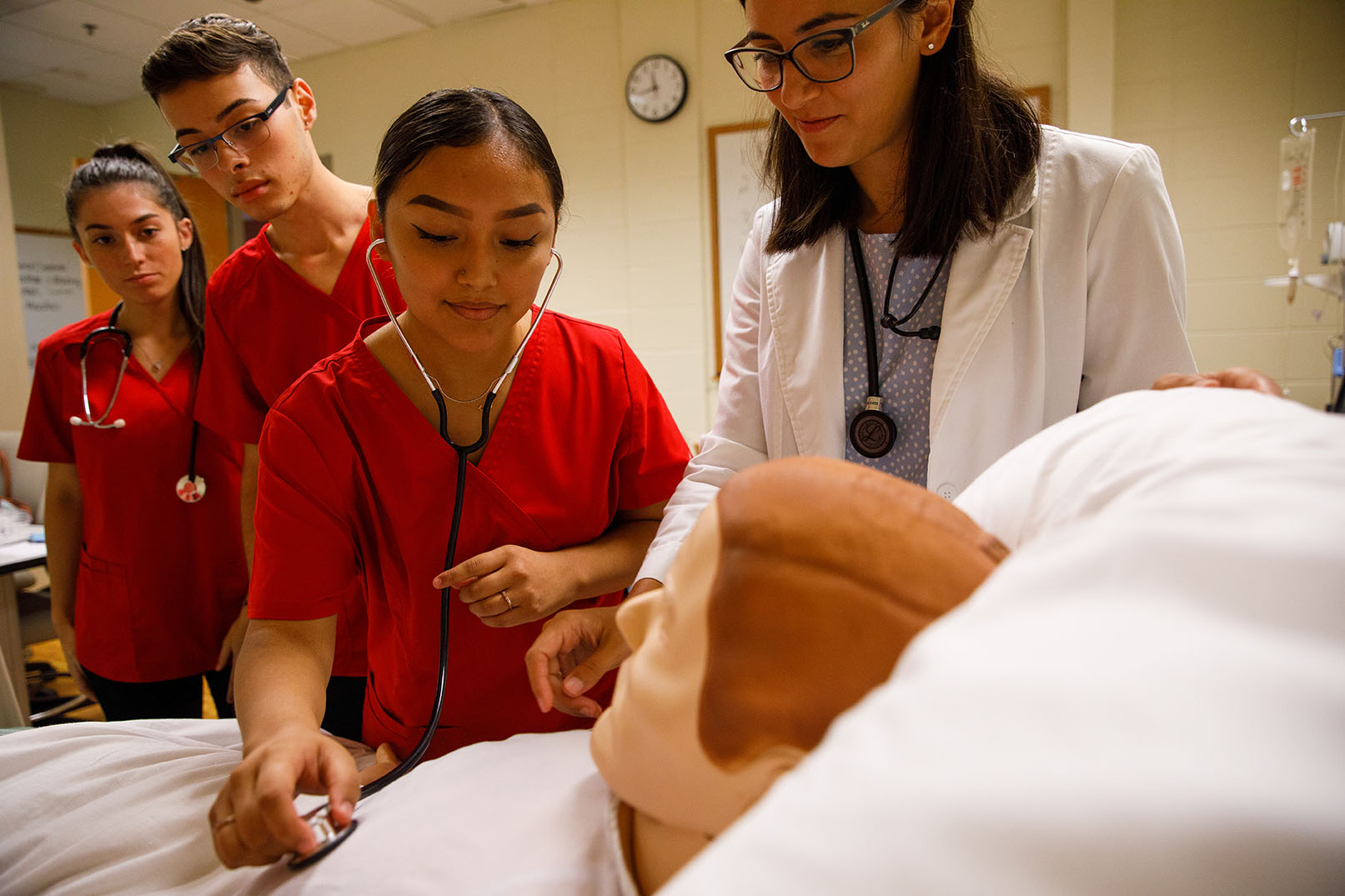 Photo of nursing students in hospital setting